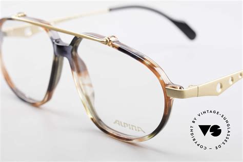 Desiner optics - GG1193O. $535.00. 1 2. Gucci glasses are synonymous with class and sophistication. Launched over 30 years ago, the Gucci eyewear line has long been a favorite of the world’s rich and famous. Today, Gucci glasses frames encompass a mix of iconic looks and daring new styles. LensCrafters carries a vast selection of Gucci eyeglasses and ... 